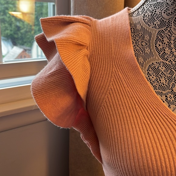 Express Ruffle Top - Picture 2 of 5